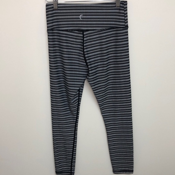 Zyia Active Aztec Adrenaline 7/8 Black White Size 4 - Picture 6 of 8